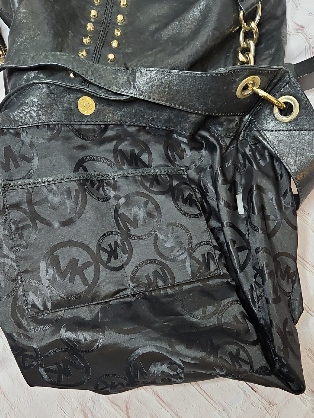 Michael Kors Uptown Astor Black Leather Studded Shoulder Bag - Picture 8 of 8